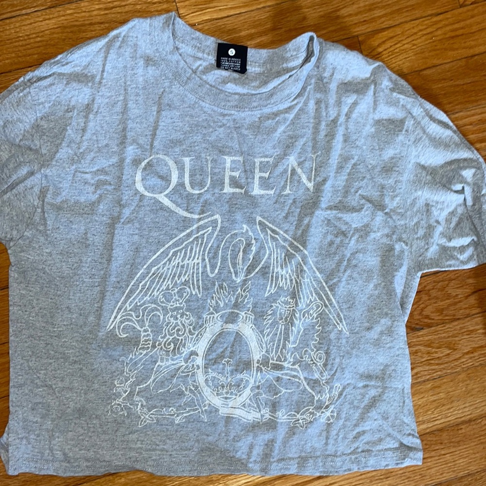 Grey Cropped Queen Long Sleeve